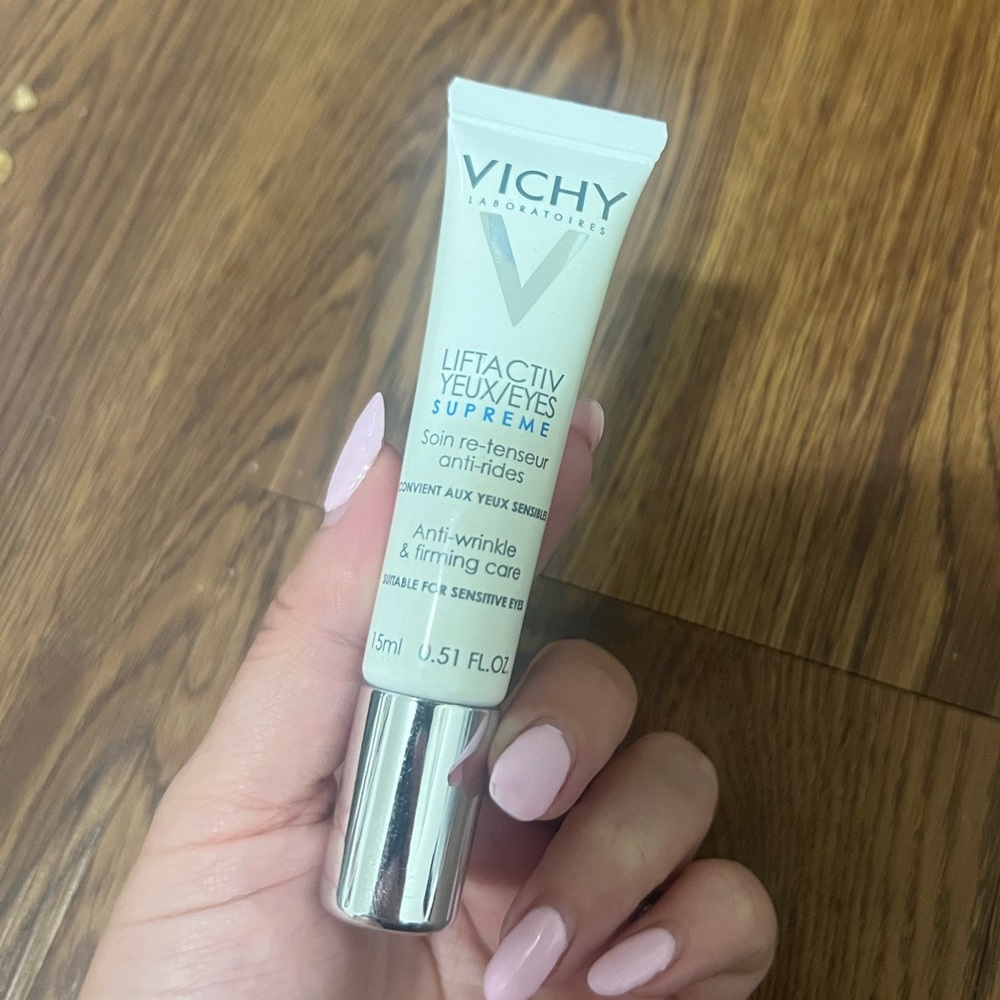 Vichy LiftActiv Supreme Anti-Wrinkle and Firming Eye Cream for Dark Circles